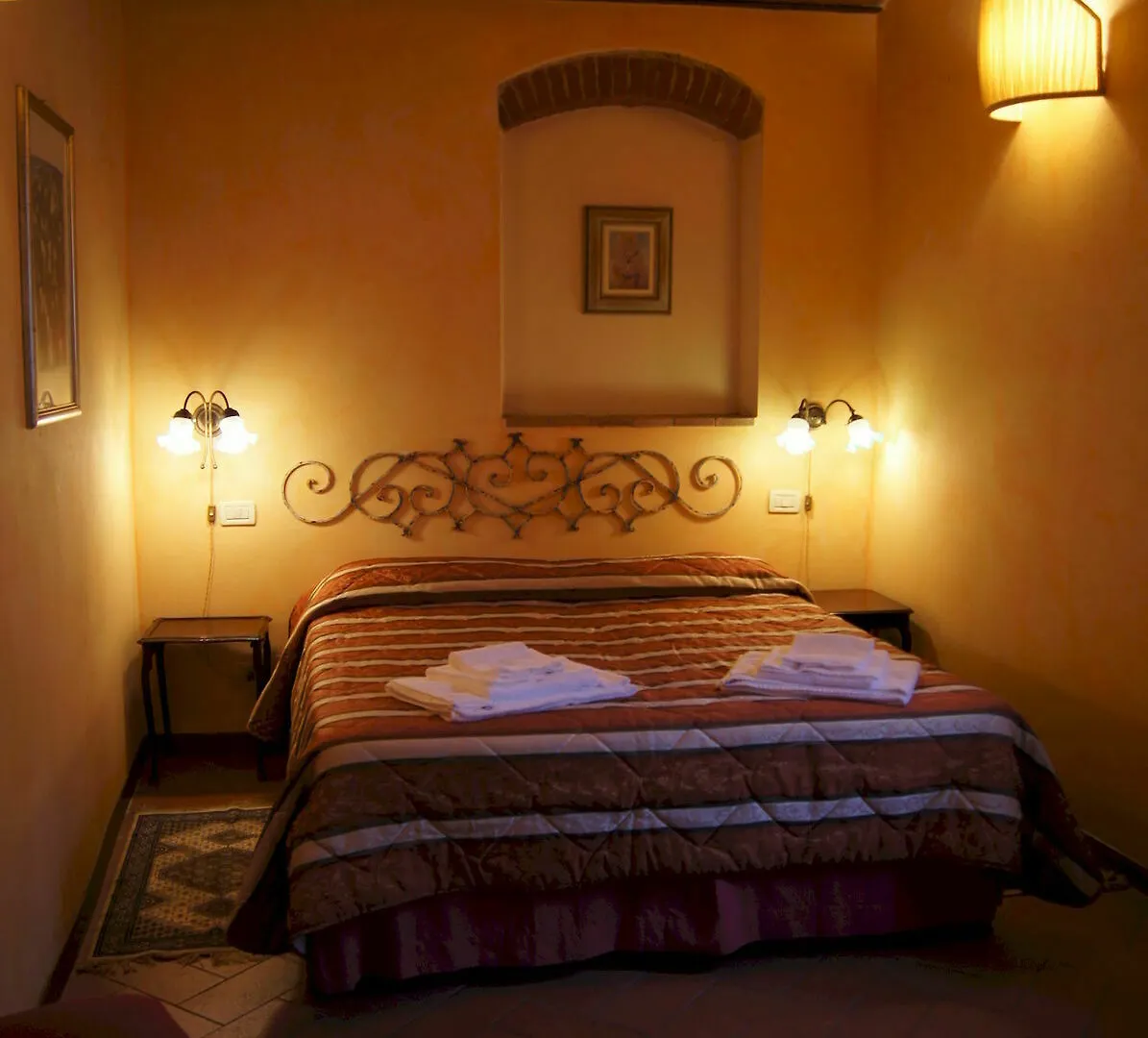 ** ゲストハウス La Tosca Rooms ルッカ イタリア