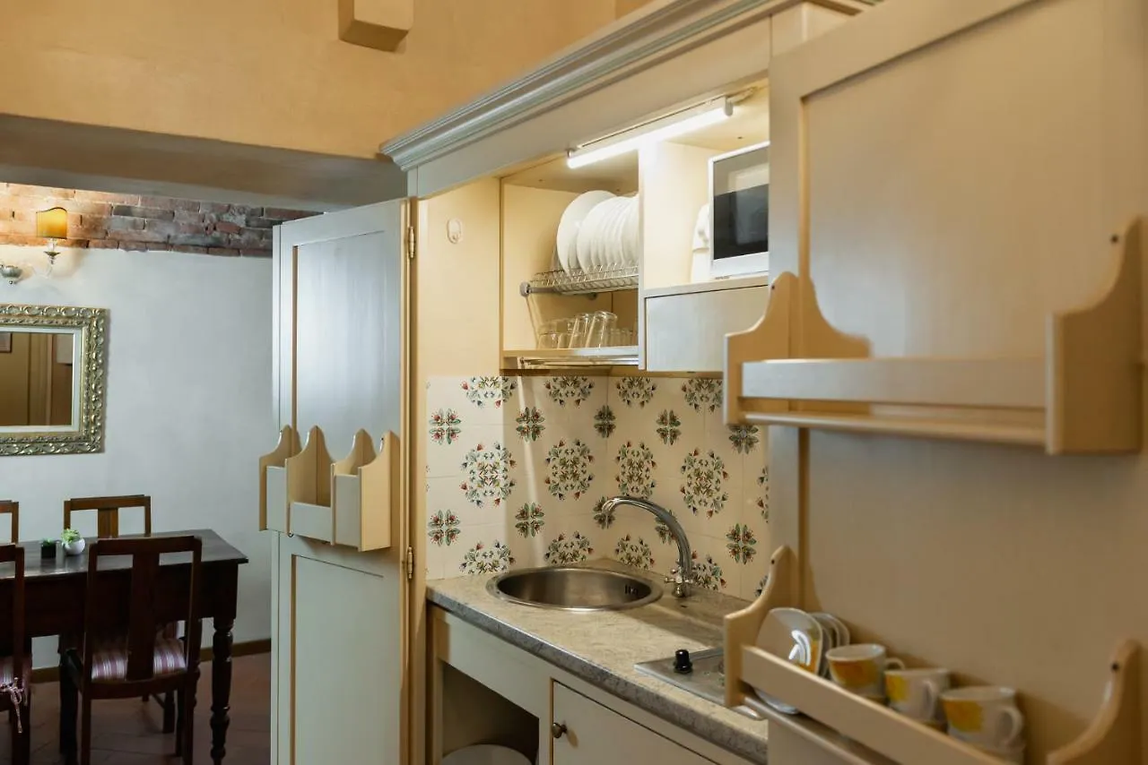 בית הארחה לוקה La Tosca Rooms & Studios