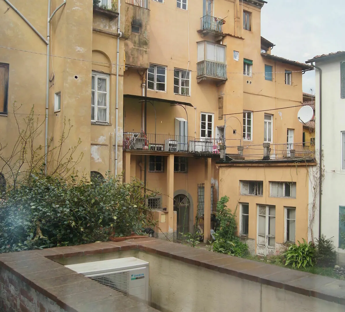 לוקה La Tosca Rooms & Studios 2*,